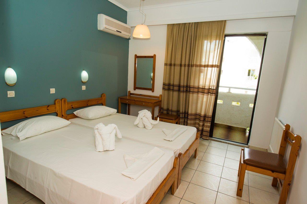 International Hotel 코스 타운 외부 사진